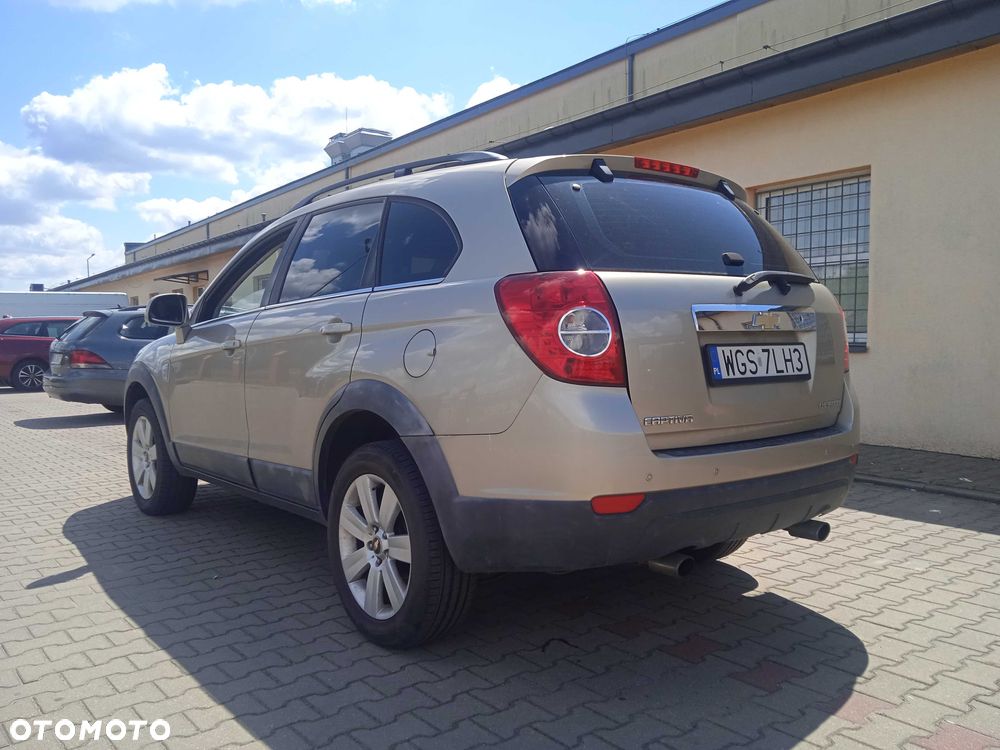 Chevrolet Captiva - 4