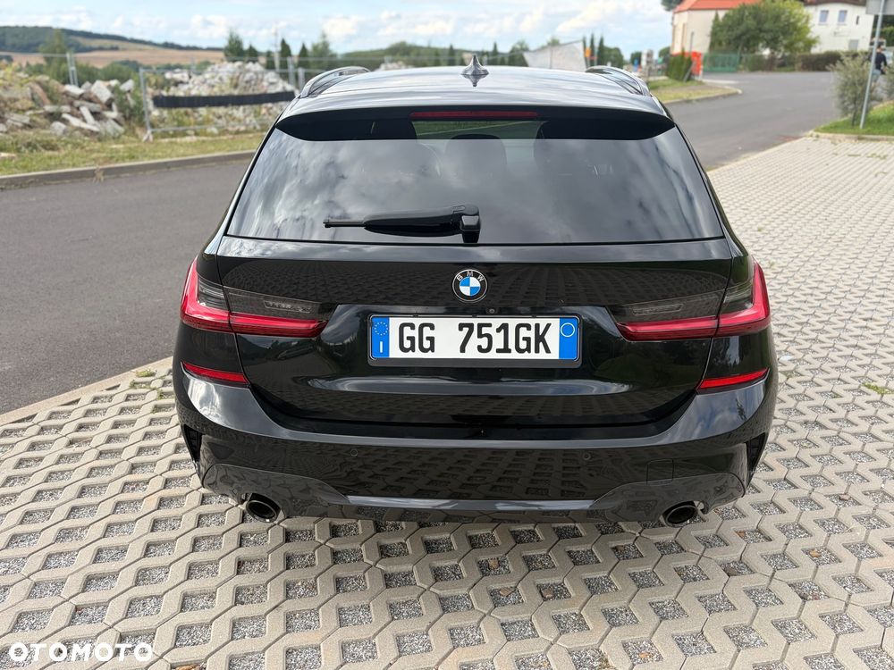 BMW Seria 3 320d xDrive Edition M Sport Shadow - 7