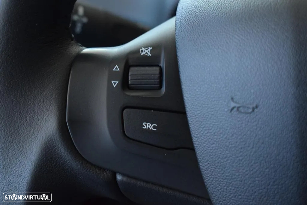 Peugeot 208 1.2 PureTech Signature - 11