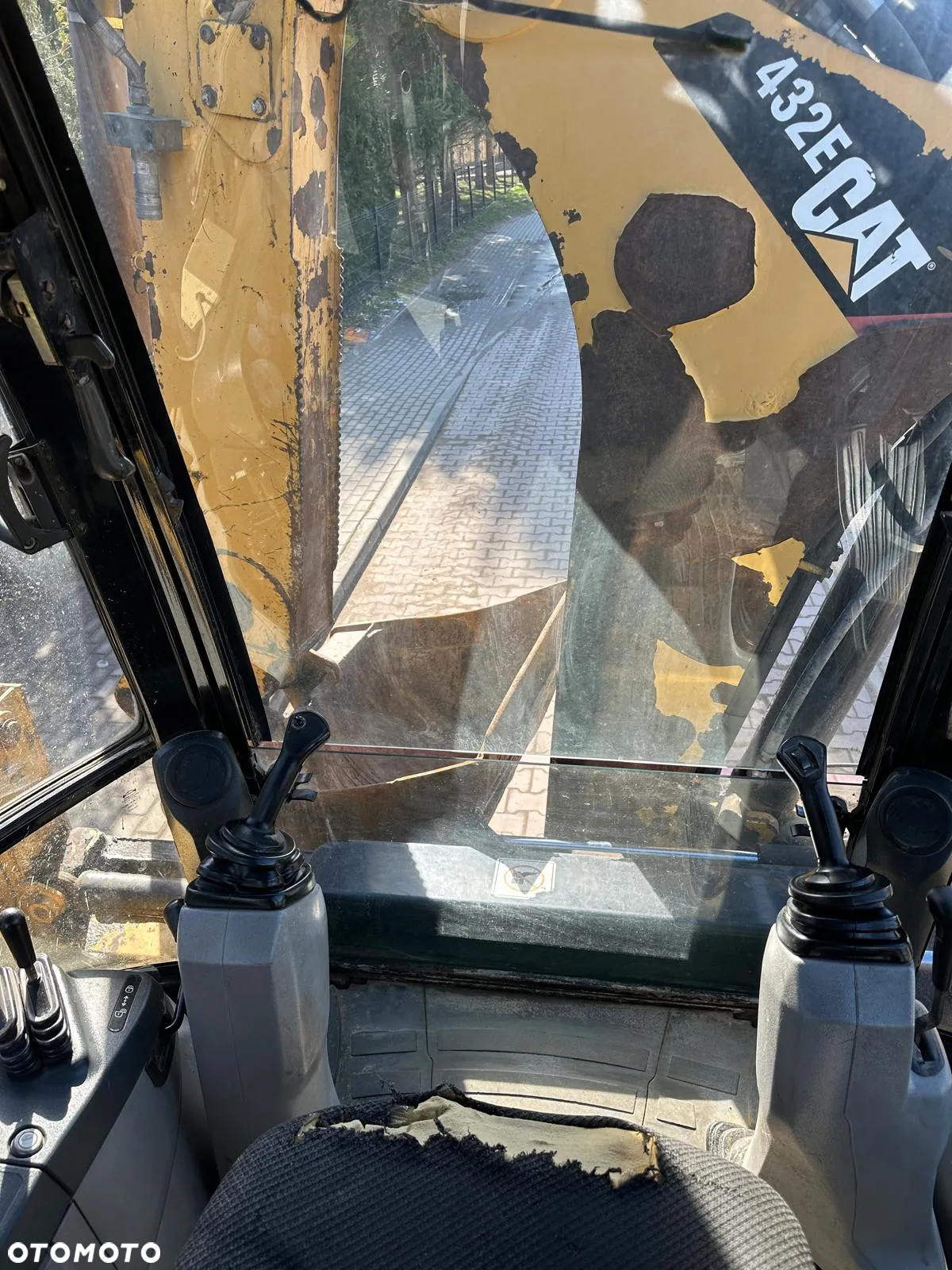 Caterpillar 432E - 7
