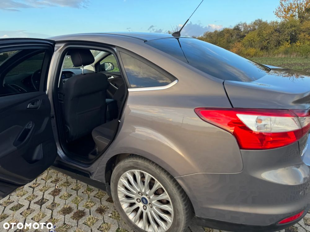 Ford Focus - 9