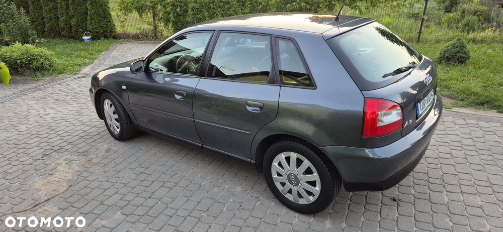 Audi A3 Sportback - 16