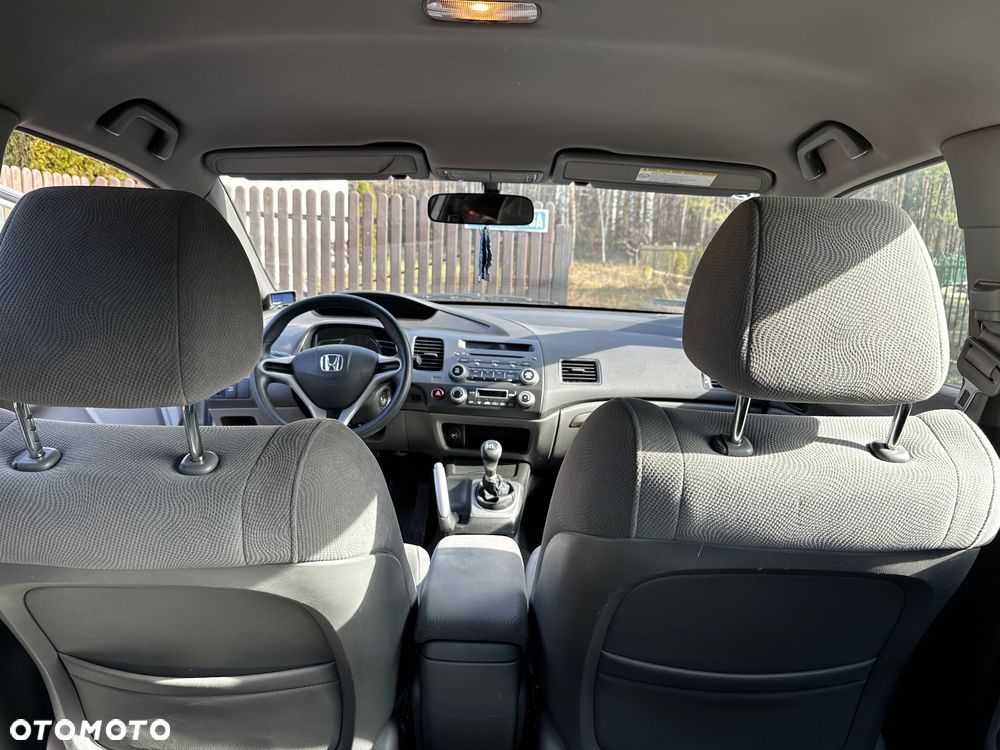 Honda Civic 1.8 Base - 6