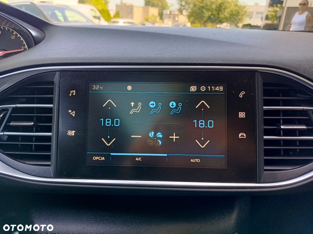 Peugeot 308 BlueHDi 120 EAT6 Stop & Start Active Business-Paket - 19