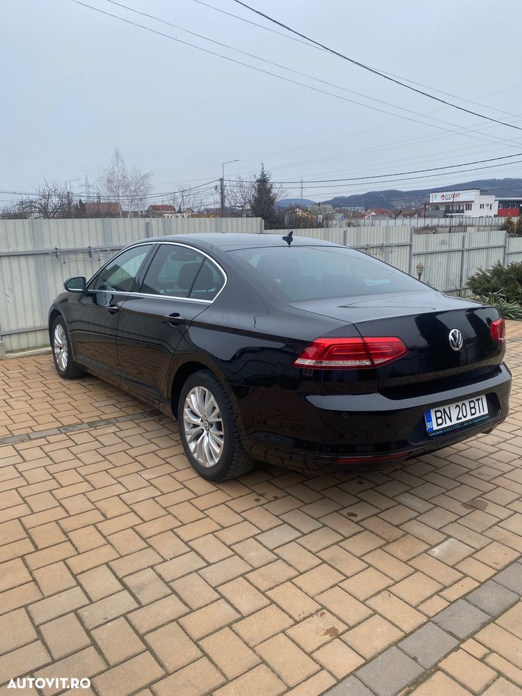Volkswagen Passat 2.0 TDI DSG Comfortline - 5