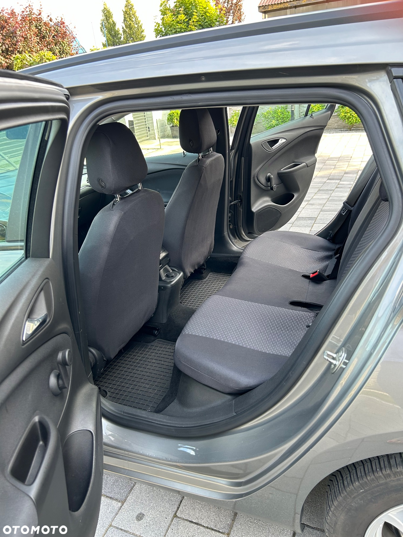 Opel Astra V 1.6 CDTI Dynamic - 10