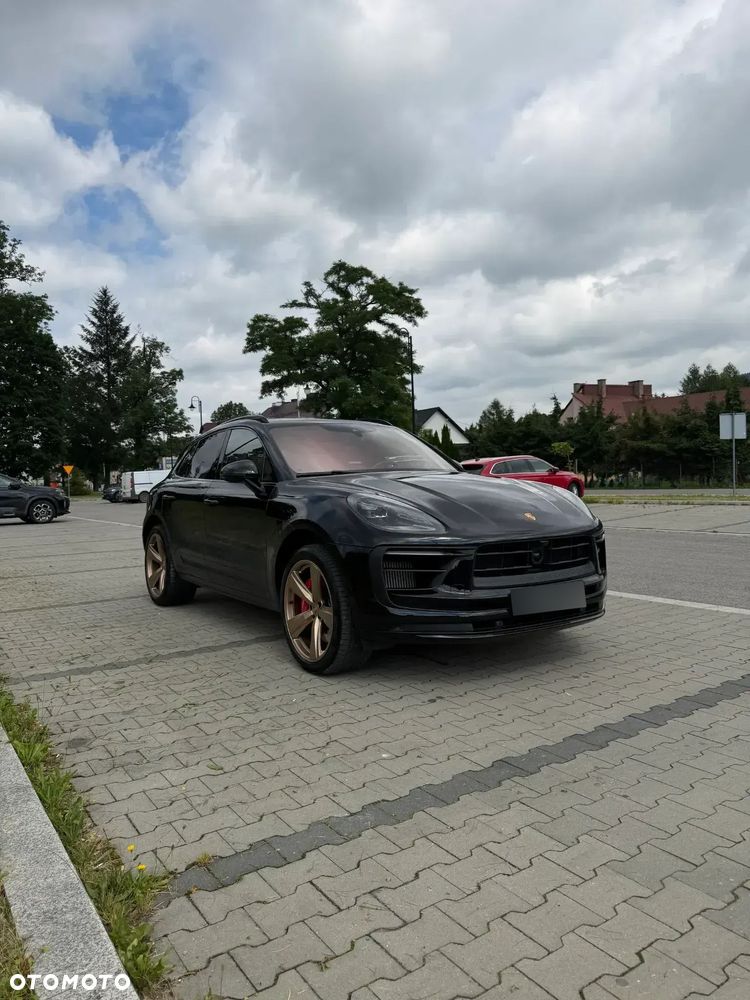 Porsche Macan - 1