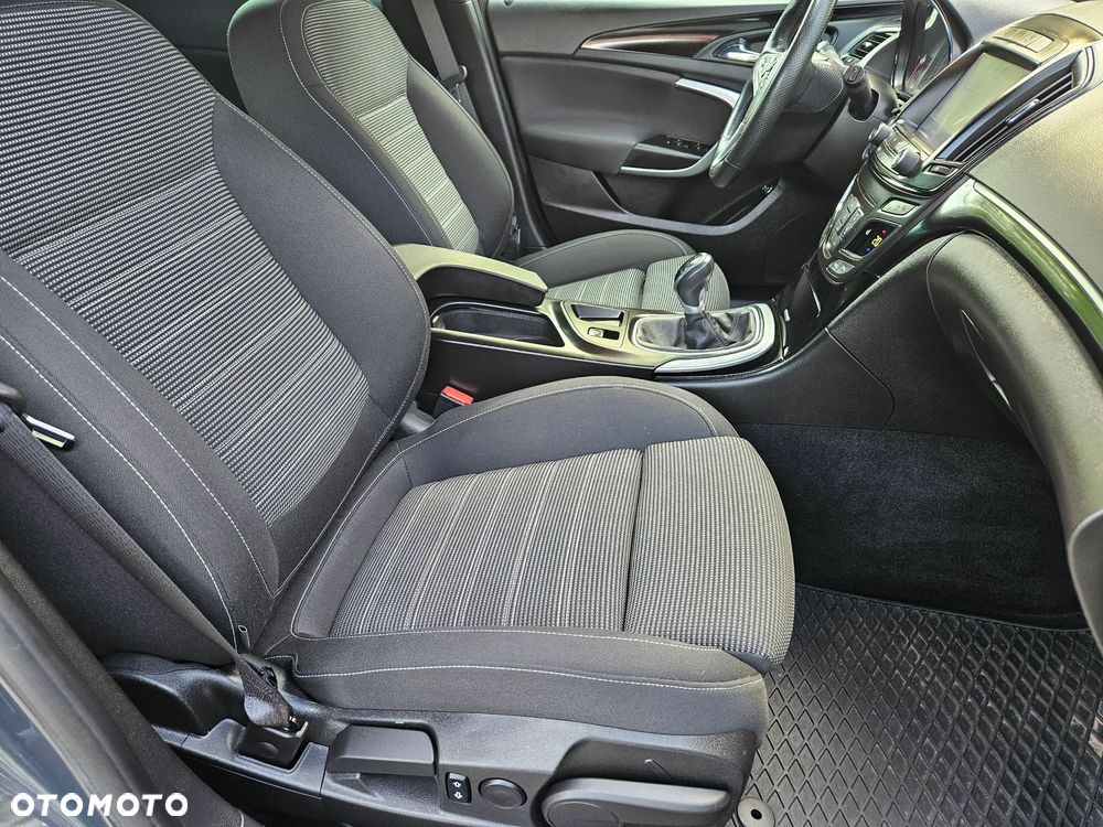 Opel Insignia - 24