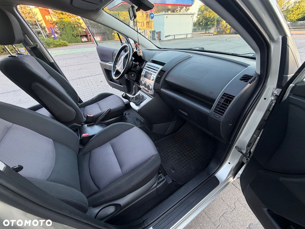 Mazda 5 2.0 Sport - 24
