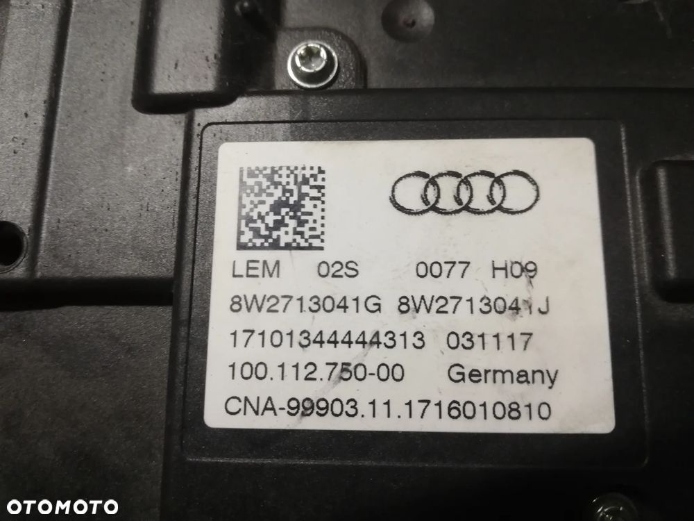 AUDI A4 B9 LEWAREK WYBIERAK BIEGÓW 8W2713041G - 4