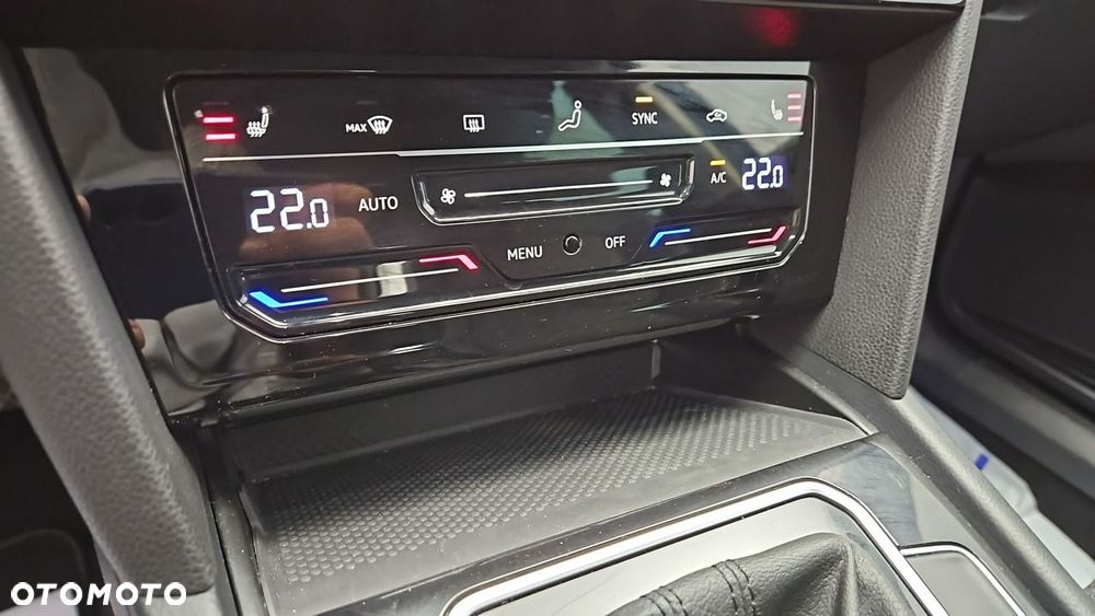 Volkswagen Passat Variant 1.5 TSI EVO Business DSG - 19