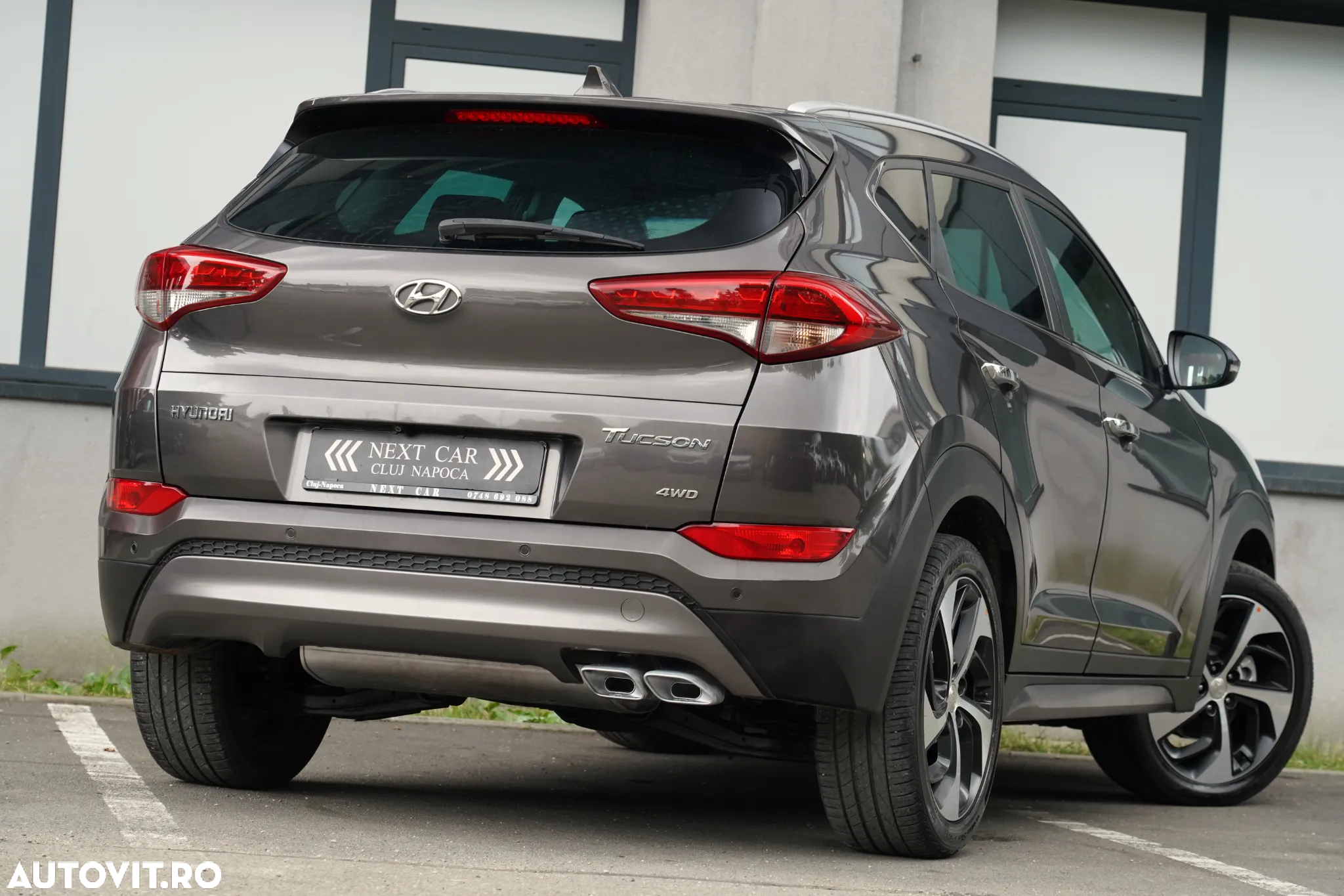 Hyundai Tucson 1.6 T-GDi 4WD 6MT Premium - 3