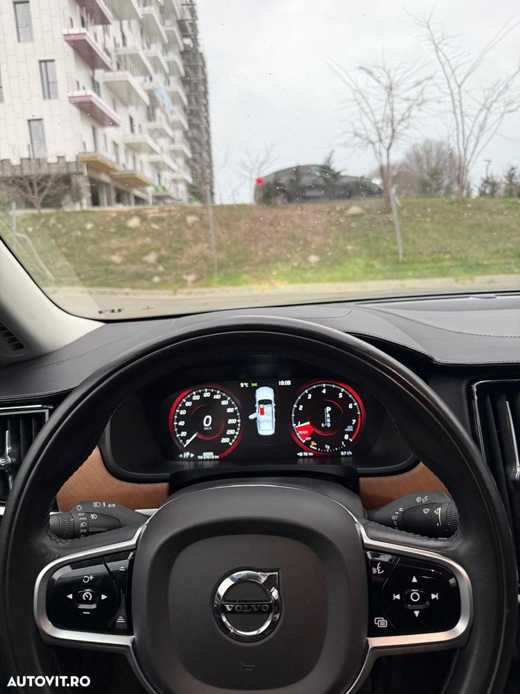 Volvo S90 - 19