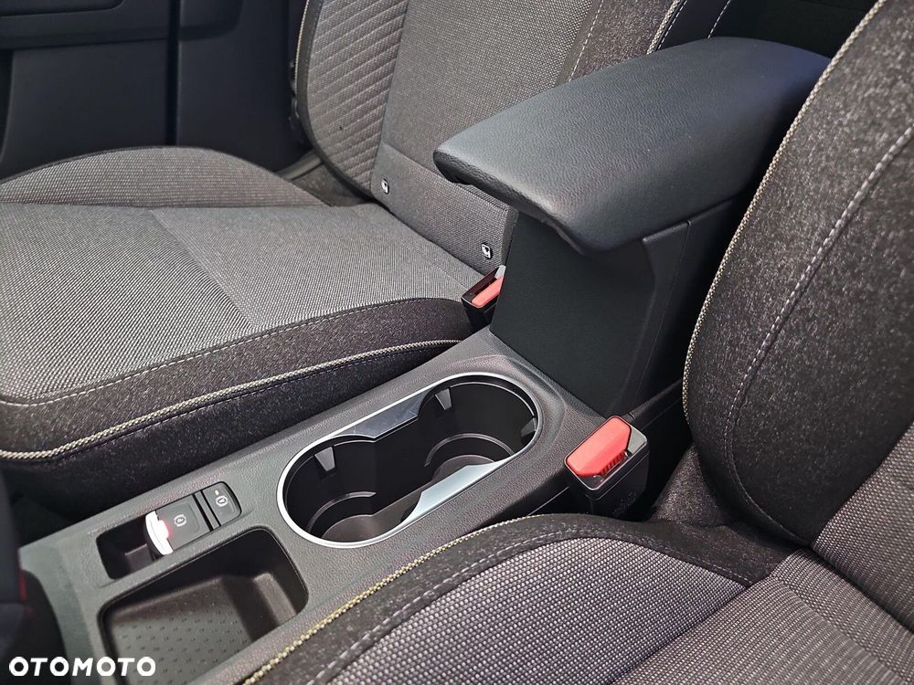 Renault Captur - 28