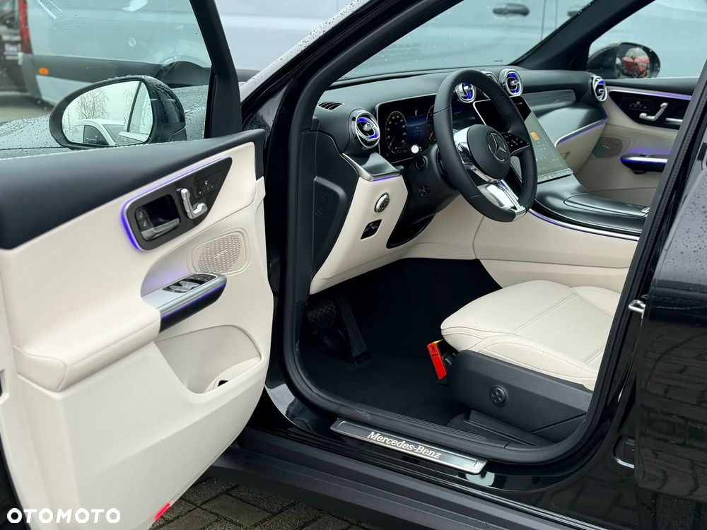 Mercedes-Benz GLC - 14