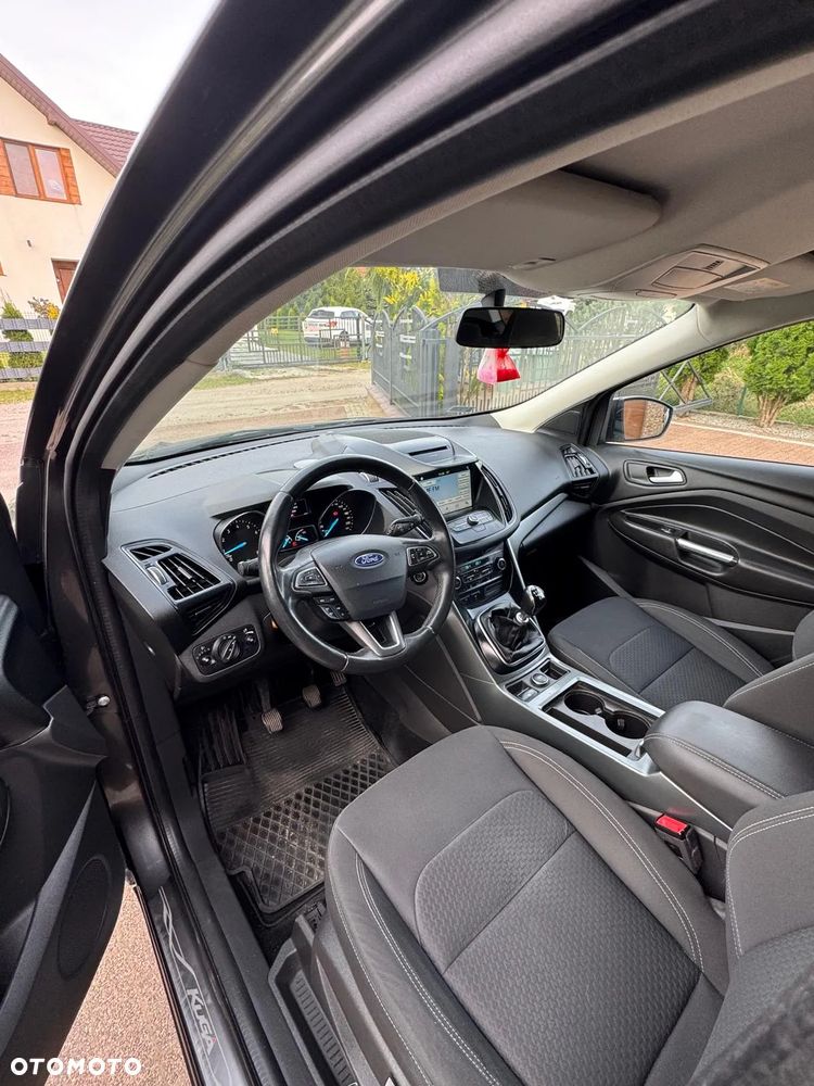 Ford Kuga - 16