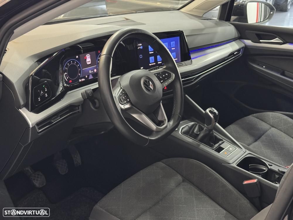 VW Golf 1.0 TSI Life - 24