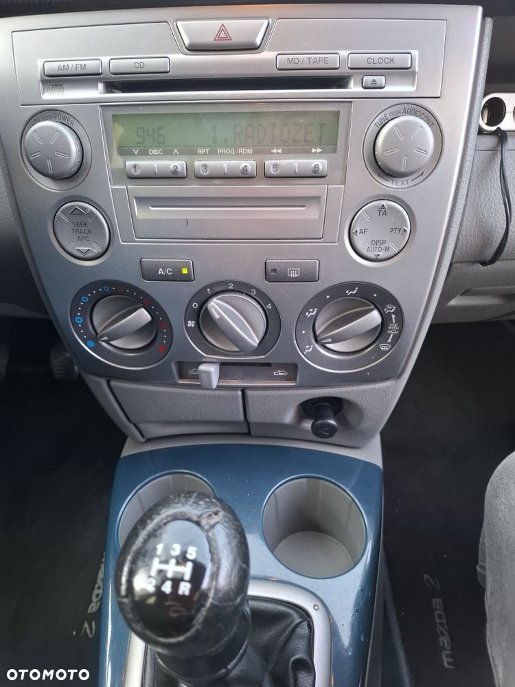 Mazda 2 - 8