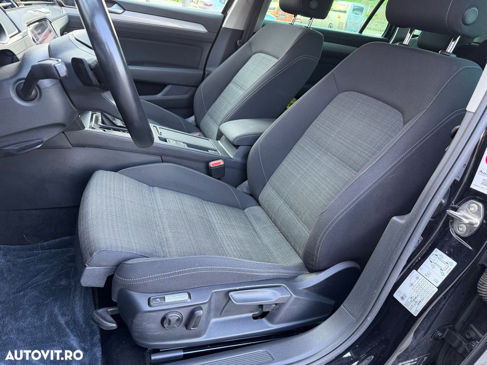 Volkswagen Passat 2.0 TDI SCR DSG Business - 13