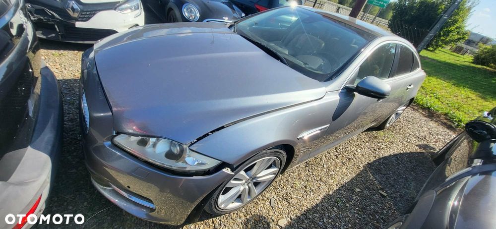 Jaguar XJ 3.0 V6 S Luxury - 5