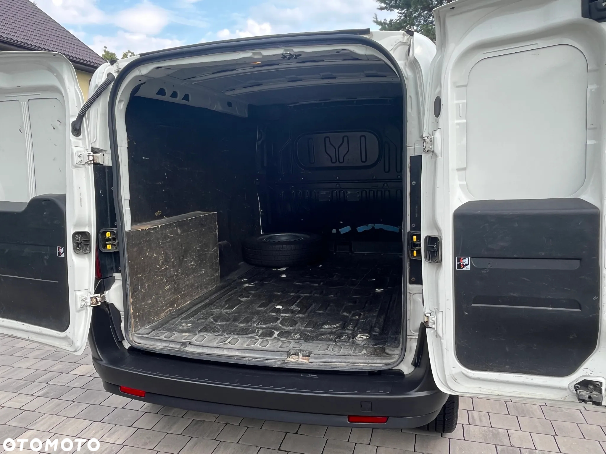 Opel COMBO MAXI 1.4 LPG 34 tyś NETTO - 7