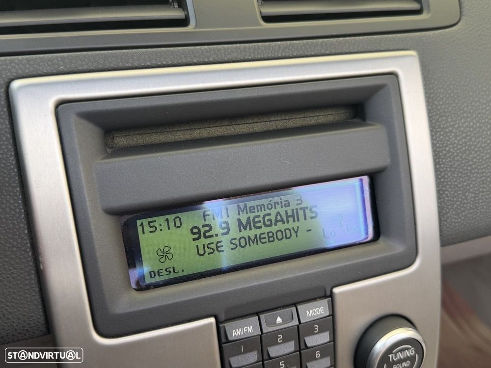 Volvo C70 2.0 D Momentum - 29