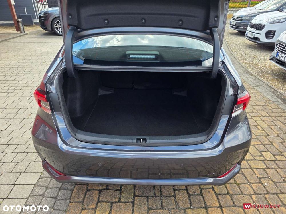 Toyota Corolla - 13