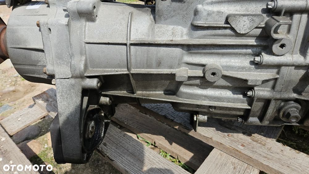 Skrzynia biegów manualna BMW E46 325xi Xdrive m54B25 reduktor - 9