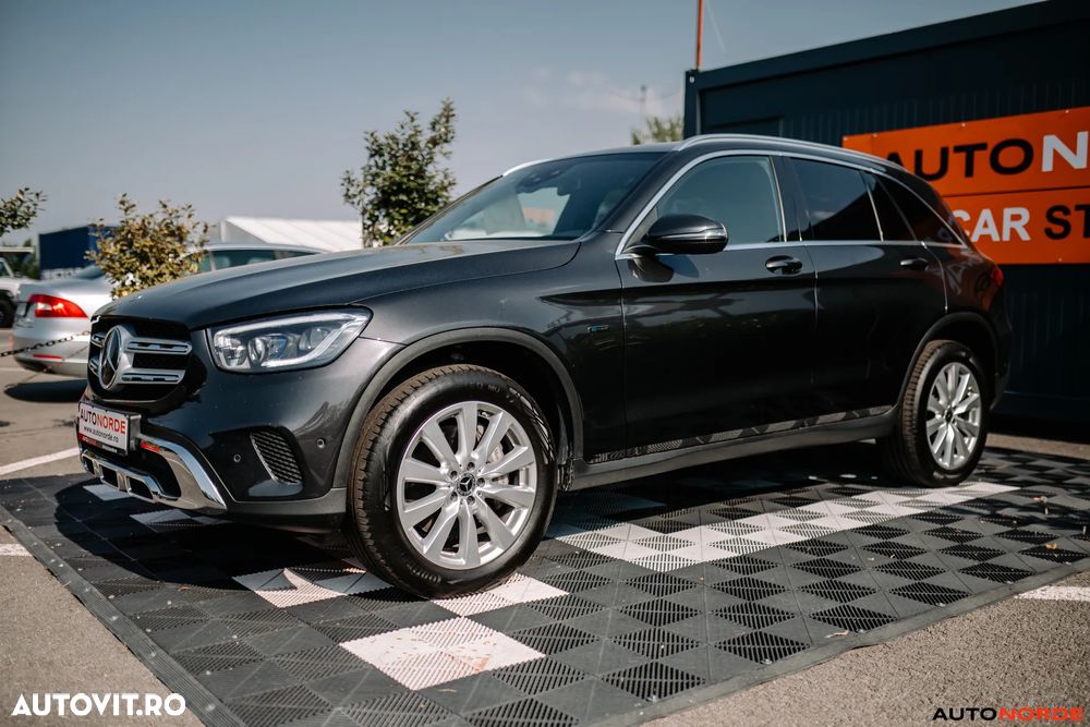 Mercedes-Benz GLC - 9