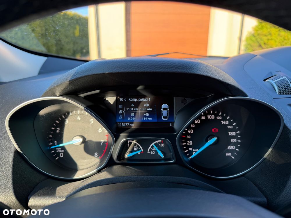 Ford Kuga 1.5 EcoBoost 2x4 Titanium - 31