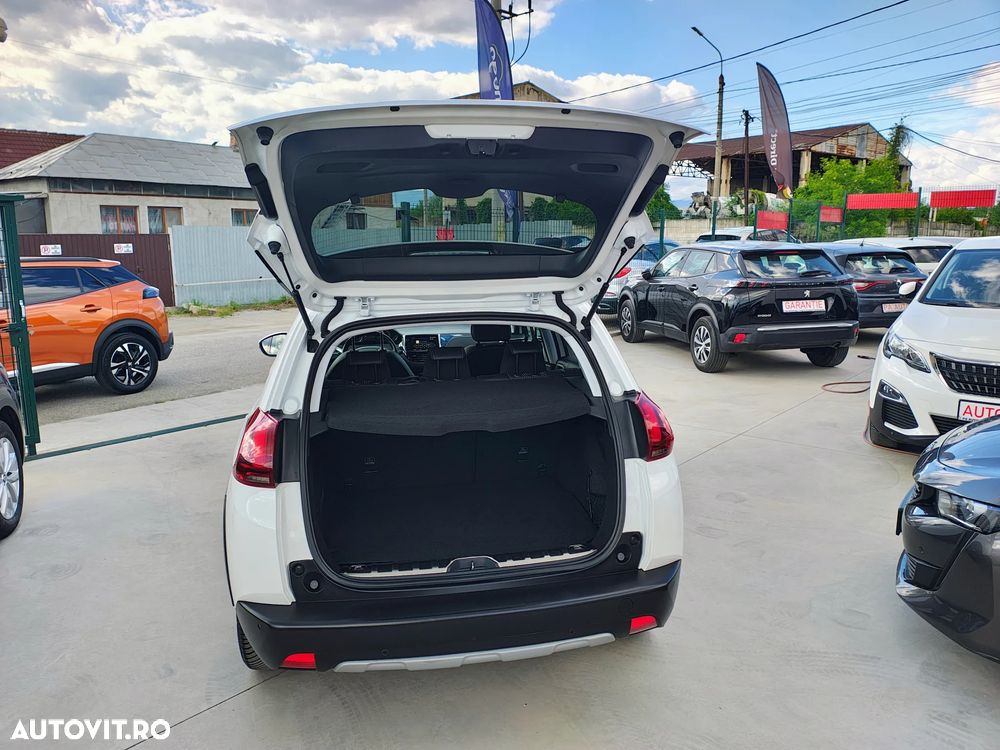 Peugeot 2008 PureTech 130 GPF Stop&Start Allure - 21