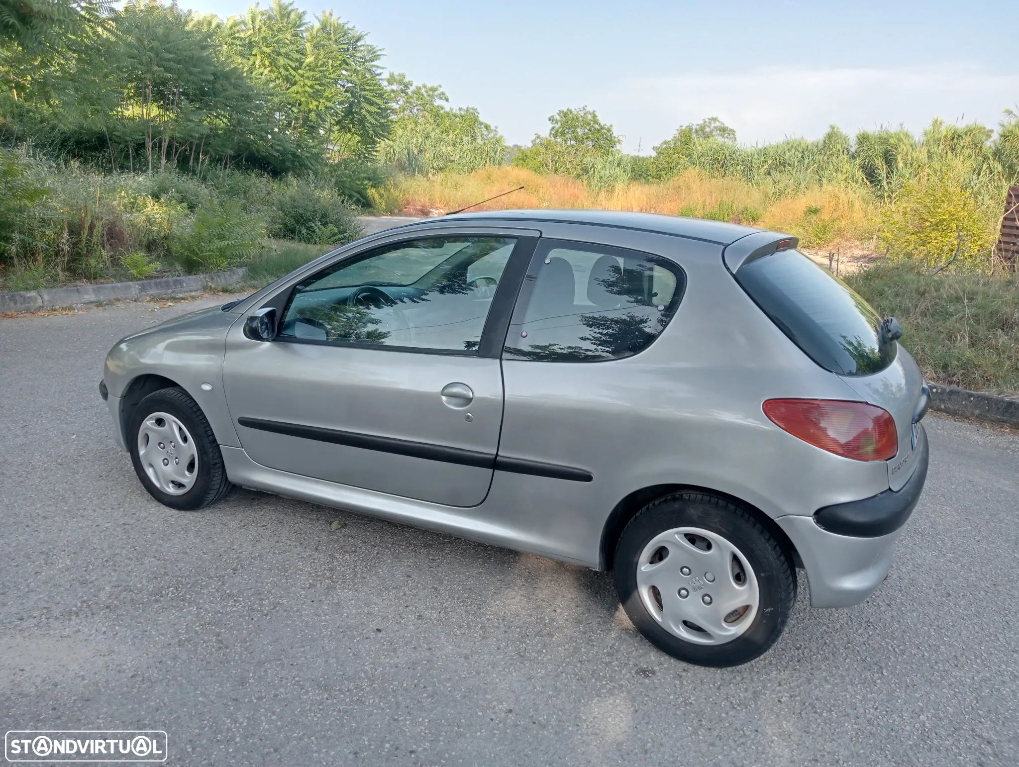 Peugeot 206 1.1 Color Line - 1