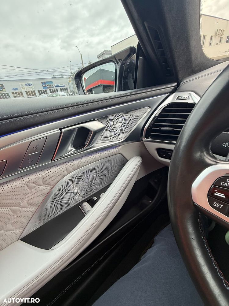 BMW M8 Competition - 28