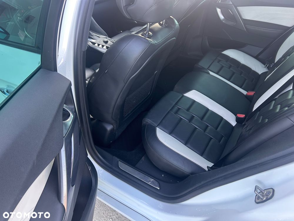 Citroën DS5 2.0 HDi Pure Pearl - 12