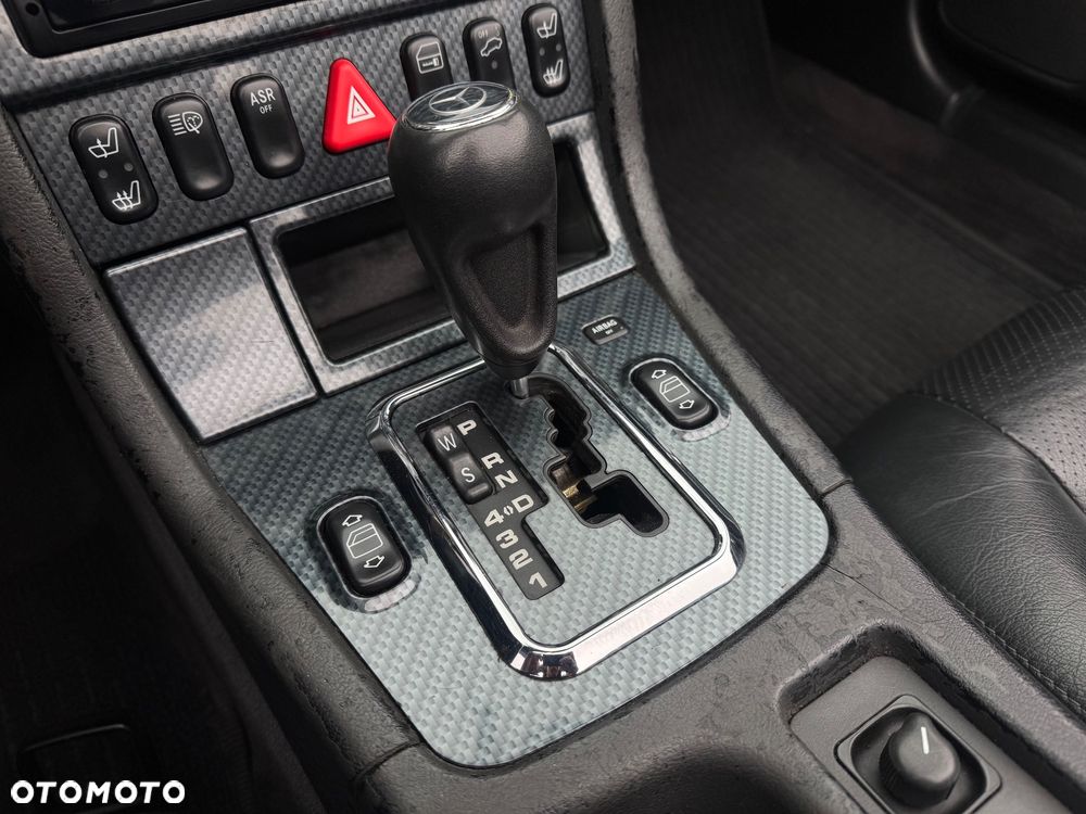 Mercedes-Benz SLK - 11