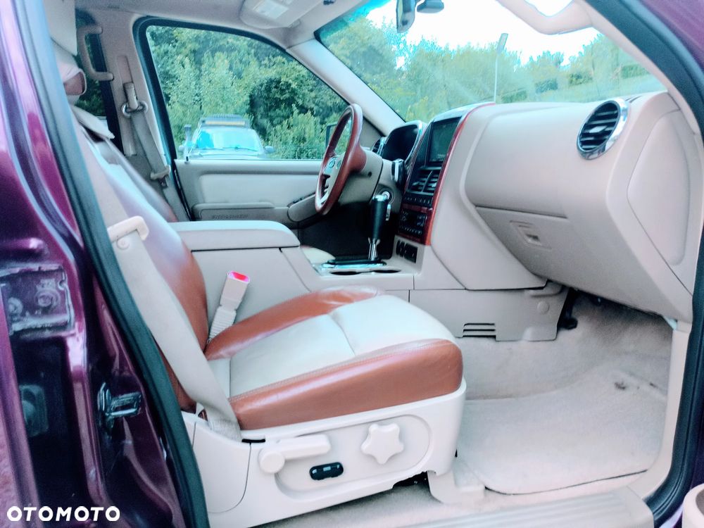 Ford Explorer 4.6 4WD - 8