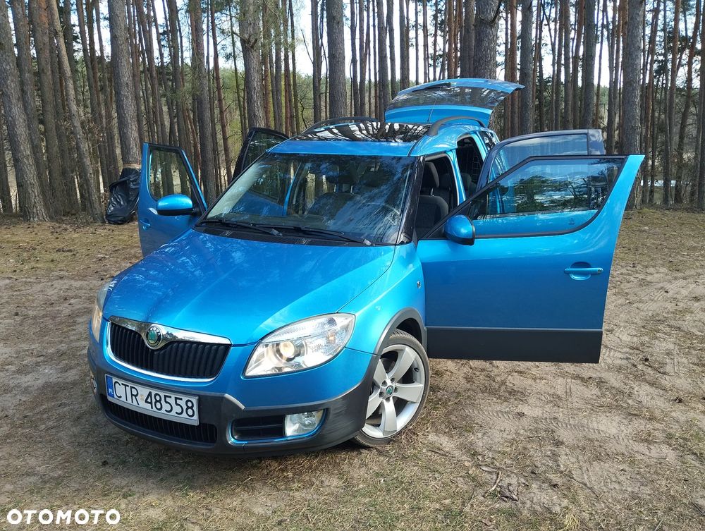 Skoda Roomster 1.6 16V Scout PLUS EDITION - 6