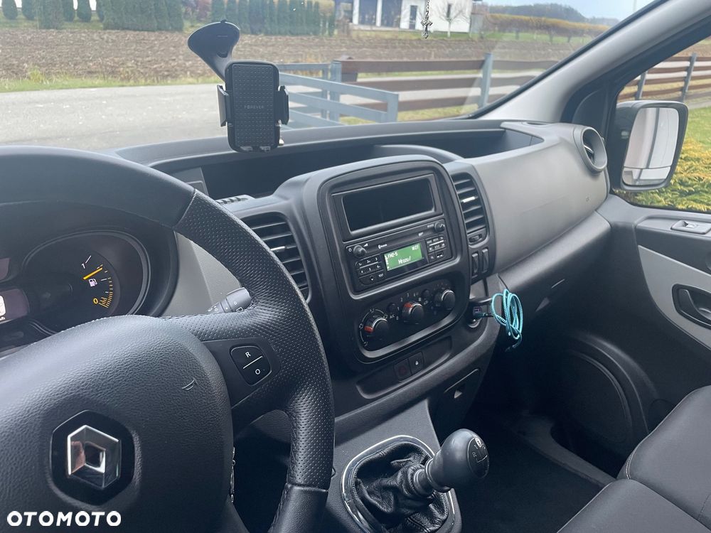 Renault Trafic - 2