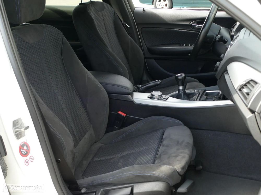 BMW 116 d Pack M - 31