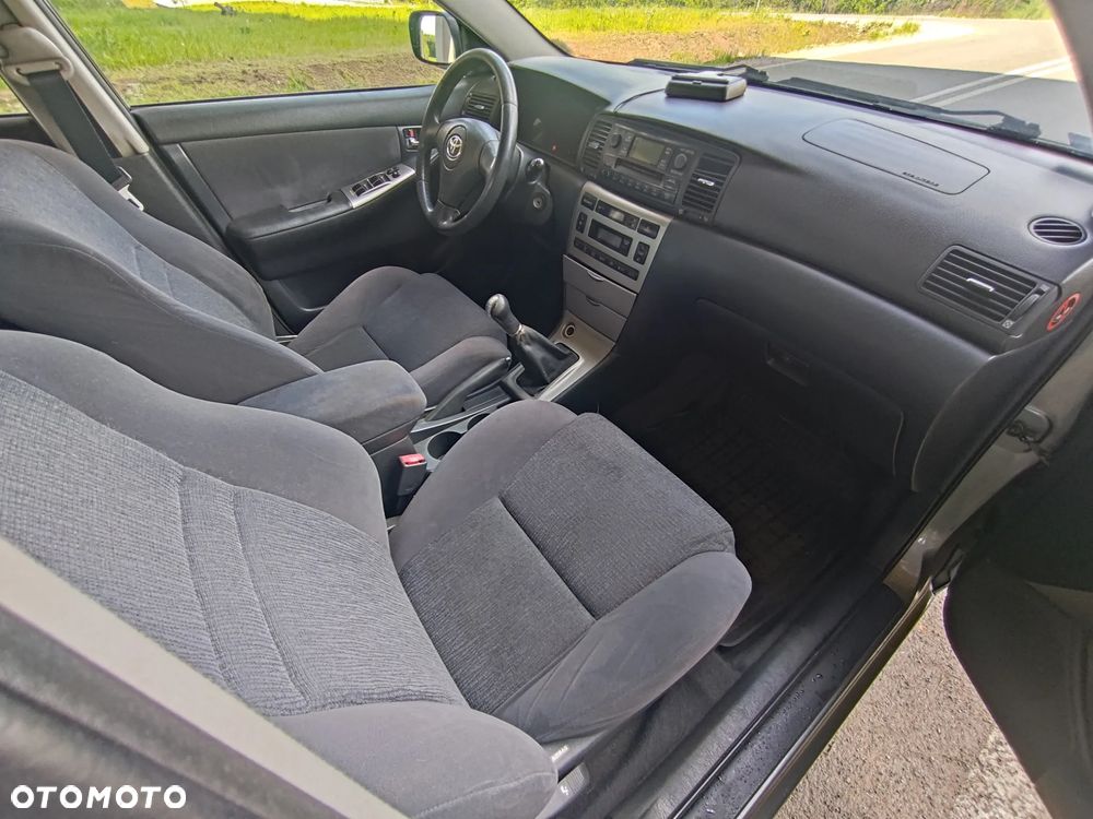 Toyota Corolla 1.4 VVT-i Terra Polaris - 9
