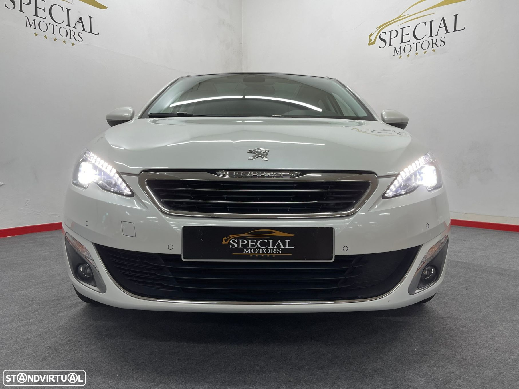 Peugeot 308 1.2 PureTech Allure Full LED EAT8 - 3