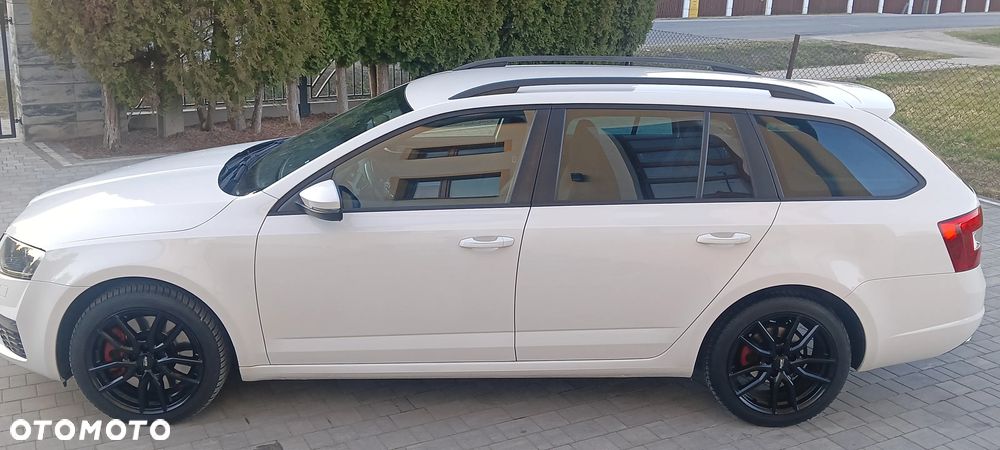 Skoda Octavia 2.0 TDI RS - 38