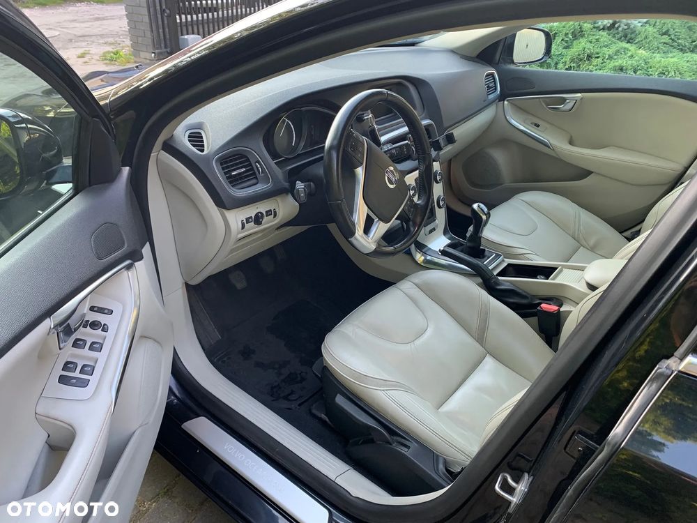 Volvo V40 T3 Ocean Race - 8