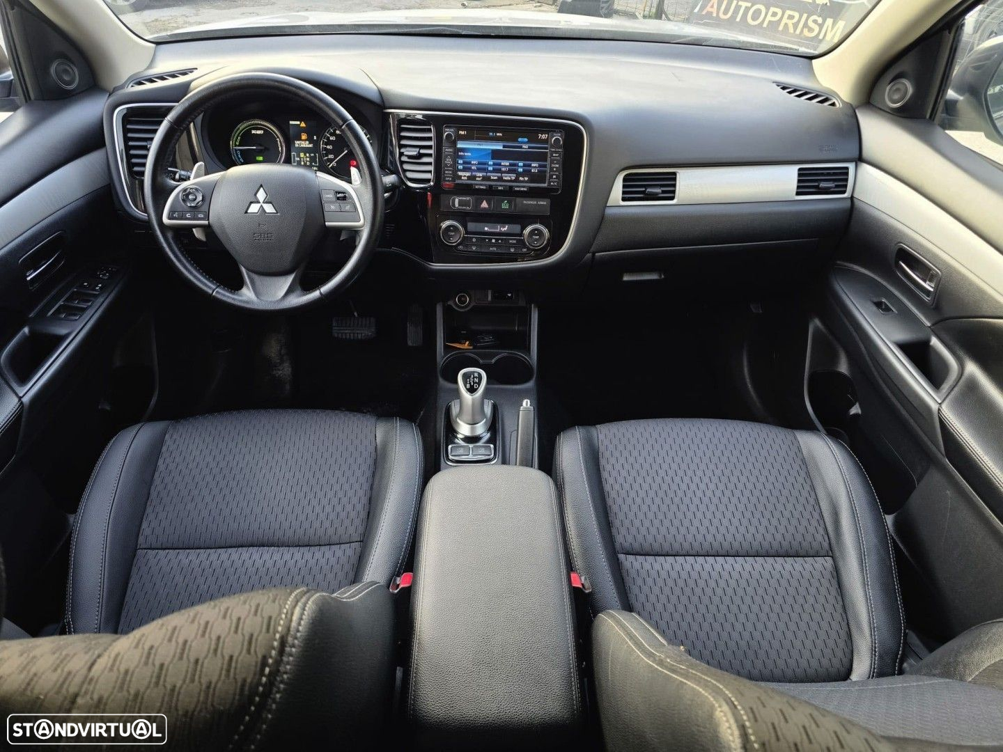 Mitsubishi Outlander 2.0 MIVEC Intense+ - 21