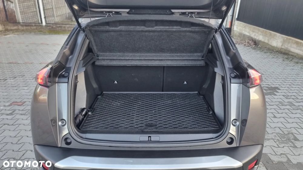 Peugeot 2008 1.5 BlueHDi Allure S&S EAT8 - 8