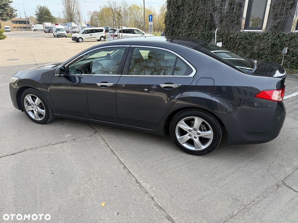 Honda Accord 2.0 Elegance 50 Jahre Edition - 38