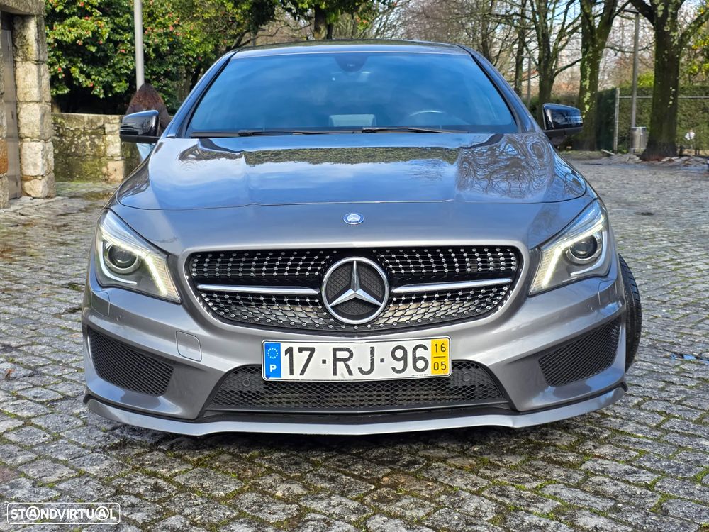 Mercedes-Benz CLA 200 d Shooting Brake AMG Line - 4