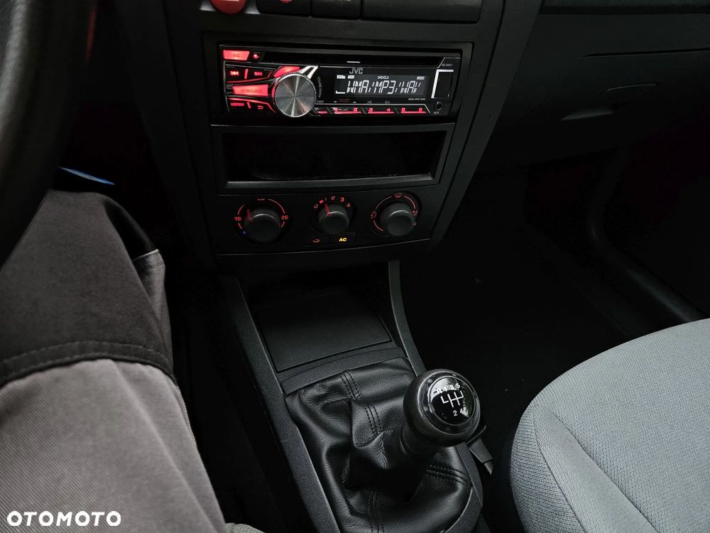 Seat Ibiza 1.4 16V Stylance - 6