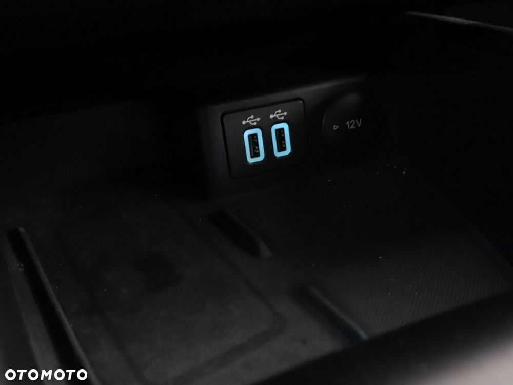 Ford Kuga 2.5 Duratec FHEV ST-LINE X - 31