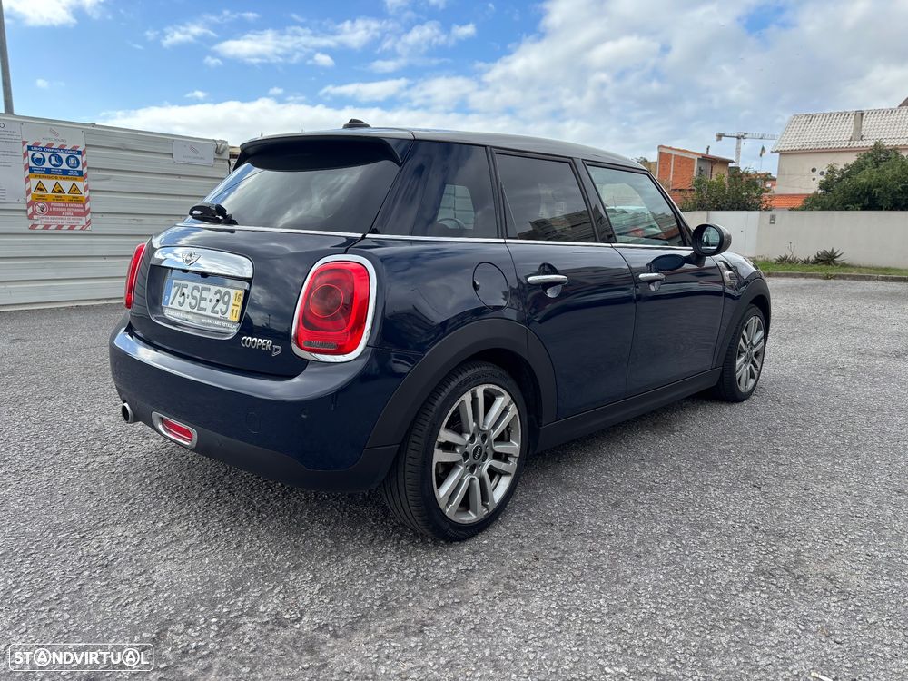 MINI 5 Portas Cooper D Auto - 4